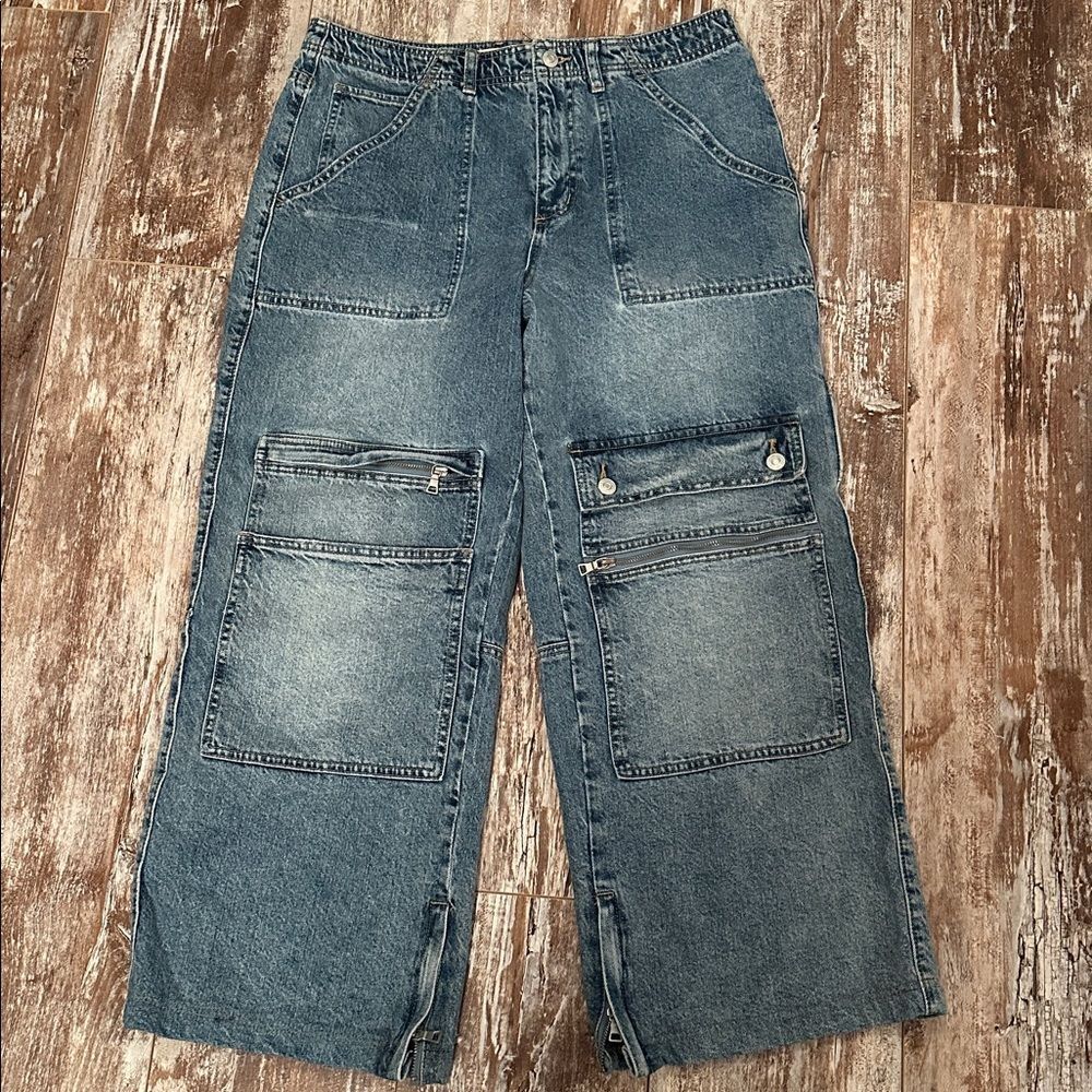 We The Free Free People Wide Leg Cargo Style Zippers & Pockets Design - Picture 2 of 8